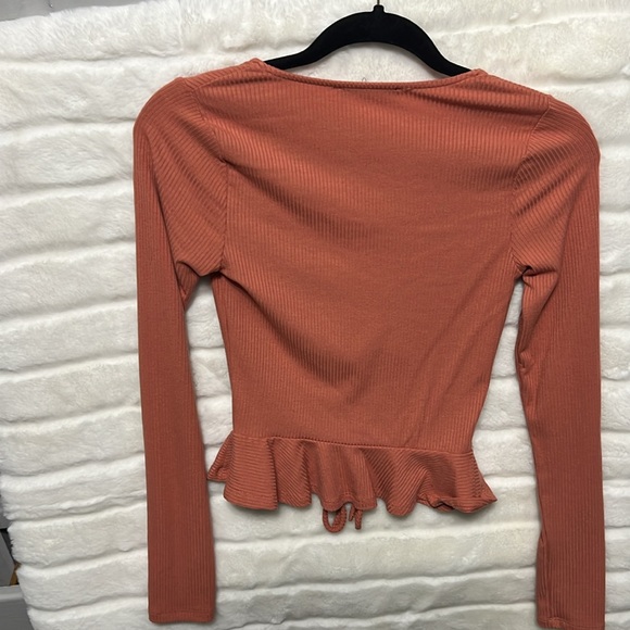 Rust Top - Picture 2 of 2